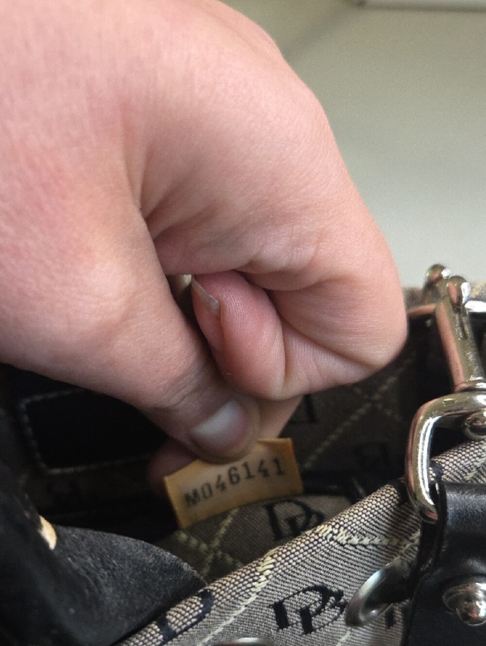 Dooney & Bourke Beige Logo Satchel with Black Trim - Picture 4 of 8